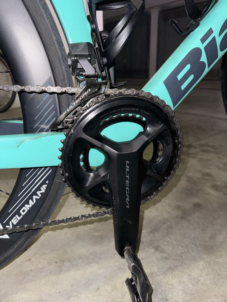 Used Bianchi Oltre Comp Ultegra Di2 2023 2023 Road & Gravel, Blue — image 3 of 7