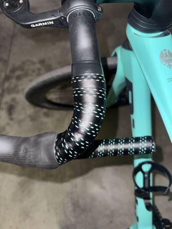 Used Bianchi Oltre Comp Ultegra Di2 2023 2023 Road & Gravel, Blue — image 6 of 7