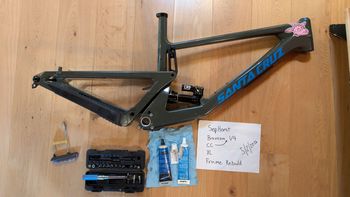 Used Santa Cruz BRONSON Frame / Carbon CC 2022 Frameset 2022 Mountainbike, Green — image 2 of 21