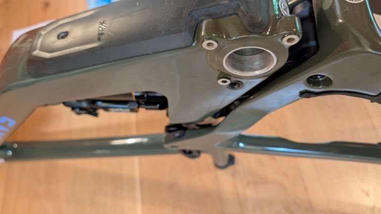 Used Santa Cruz BRONSON Frame / Carbon CC 2022 Frameset 2022 Mountainbike, Green — image 7 of 21
