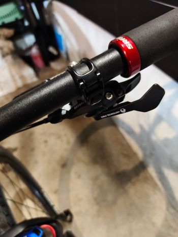 Used Specialized Chisel 2020 2020 Mountainbike, Black, 29 — image 9 of 15