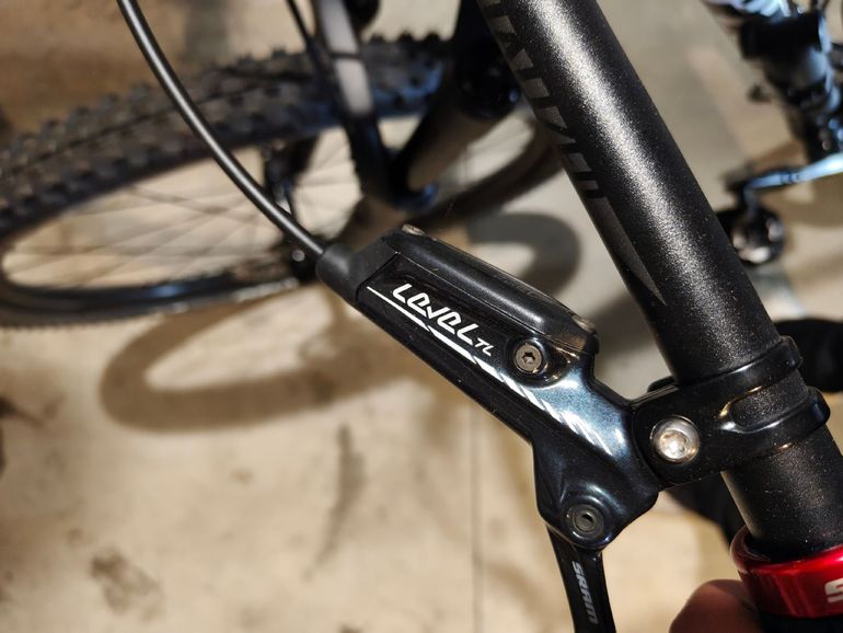 Used Specialized Chisel 2020 2020 Mountainbike, Black, 29 — image 8 of 15