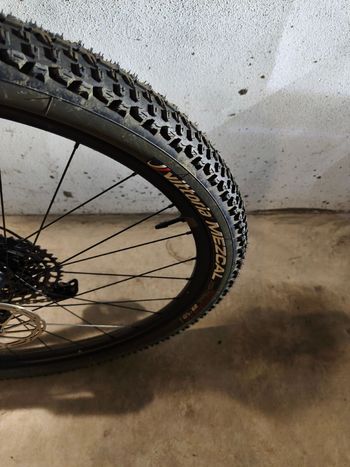 Used Specialized Chisel 2020 2020 Mountainbike, Black, 29 — image 6 of 15