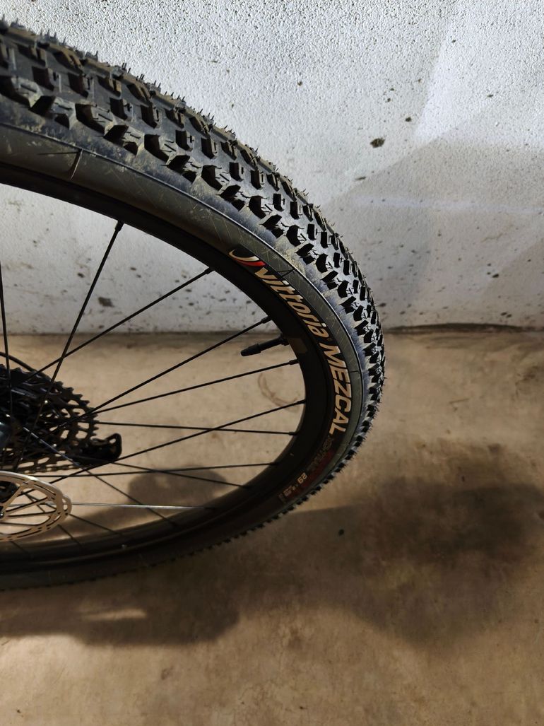 Used Specialized Chisel 2020 2020 Mountainbike, Black, 29 — image 6 of 15