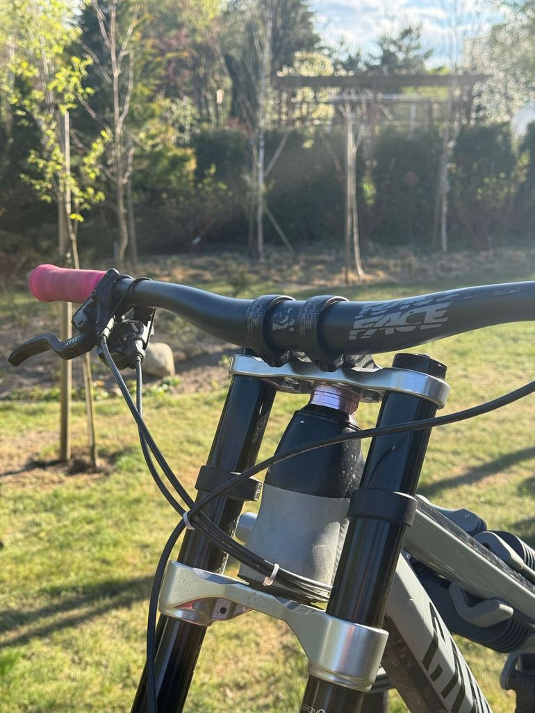 Used Canyon Sender AL 5.0 2019 2019 Mountainbike, Light Gray, 27.5 — image 5 of 11
