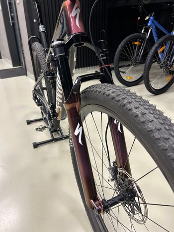 Used Specialized S-Works Epic 8 - SRAM XX AXS, RockShox Ultimate Flight Attendant 2024 2024 Mountainbike, Black, 29 — image 7 of 18
