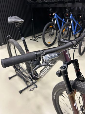 Used Specialized S-Works Epic 8 - SRAM XX AXS, RockShox Ultimate Flight Attendant 2024 2024 Mountainbike, Black, 29 — image 8 of 18