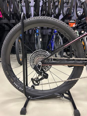 Used Specialized S-Works Epic 8 - SRAM XX AXS, RockShox Ultimate Flight Attendant 2024 2024 Mountainbike, Black, 29 — image 5 of 18