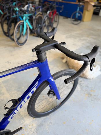 Used Giant Propel Advanced 1 2024 2024 Road & Gravel, Blue — image 8 of 23
