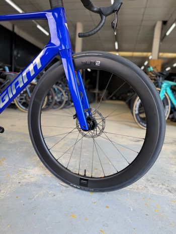 Used Giant Propel Advanced 1 2024 2024 Road & Gravel, Blue — image 5 of 23