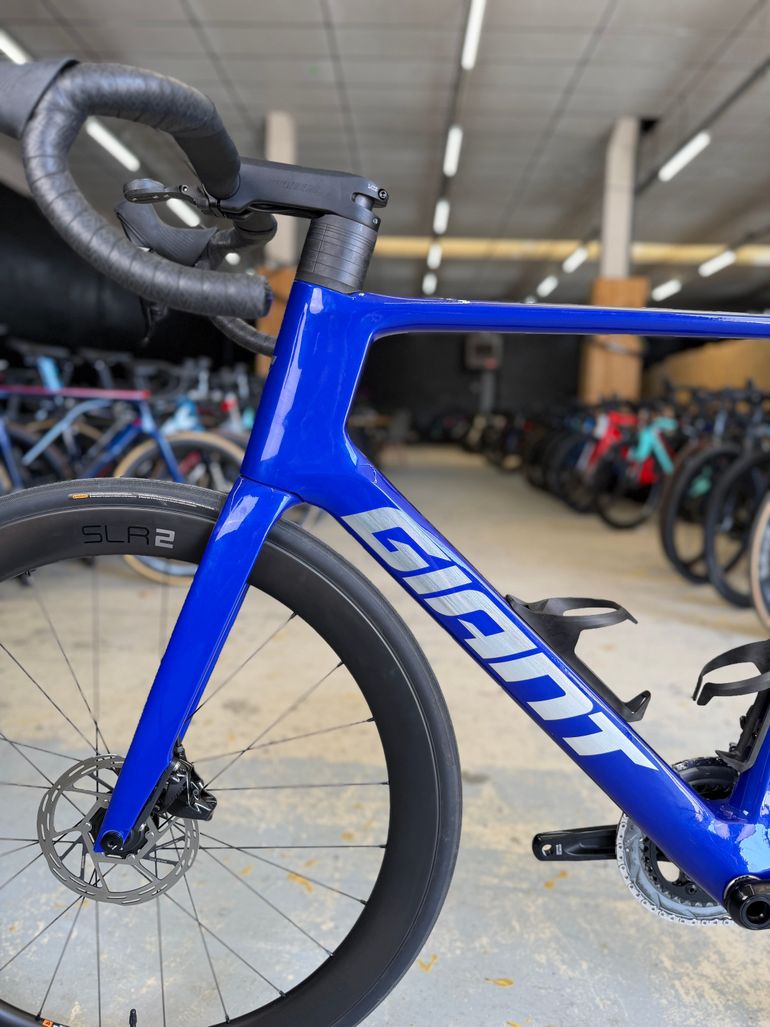 Used Giant Propel Advanced 1 2024 2024 Road & Gravel, Blue — image 20 of 23