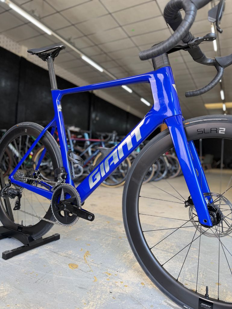 Used Giant Propel Advanced 1 2024 2024 Road & Gravel, Blue — image 6 of 23