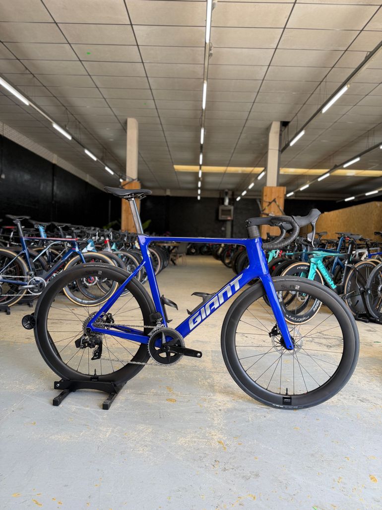 Used Giant Propel Advanced 1 2024 2024 Road & Gravel, Blue — image 1 of 23