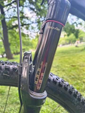 Used Banshee Custom Shimano Deore 2021 Mountainbike, Black — image 4 of 16