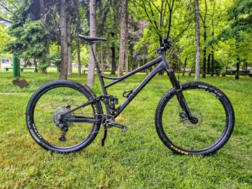 Použité Banshee Custom Shimano Deore 2021 MTB