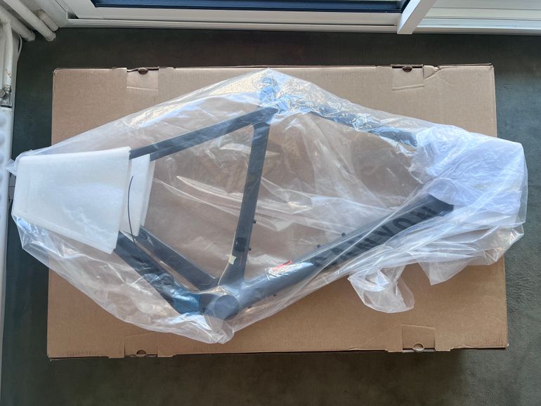Used Canyon Grizl CF SL 7 eTap 2024 Frameset 2024 Road & Gravel, Light Gray — image 7 of 17