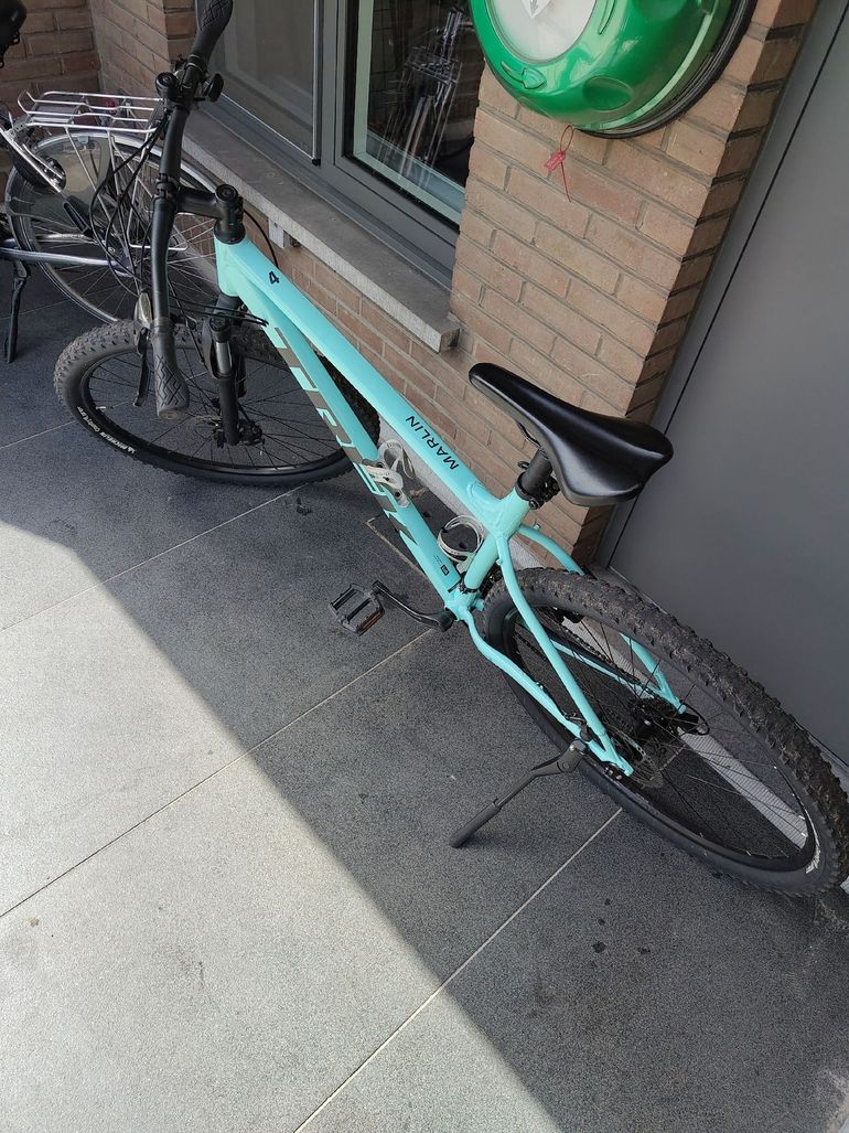 Used Trek Marlin 4 2022 2022 Mountainbike, Green, 27.5, 29 — image 2 of 13
