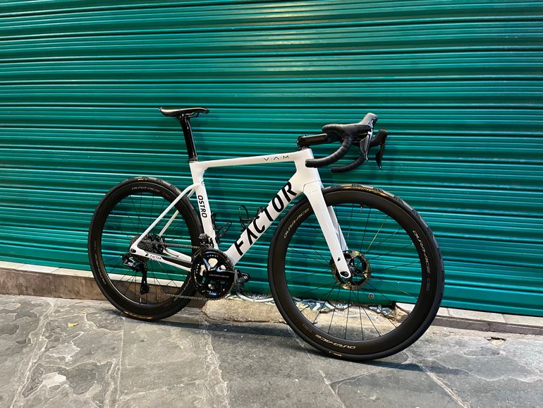 Used Factor OSTRO VAM Shimano Dura-Ace Di2 9270 2023 2023 Road & Gravel, White — image 1 of 12