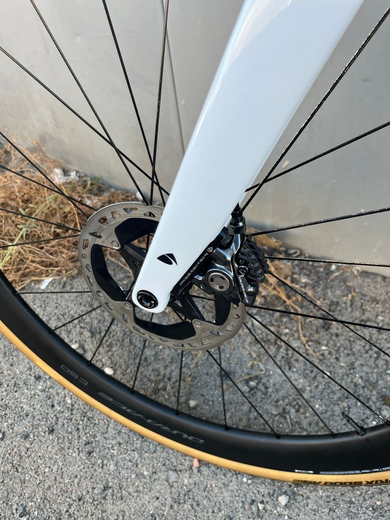 Used Factor OSTRO VAM Shimano Dura-Ace Di2 9270 2023 2023 Road & Gravel, White — image 7 of 12