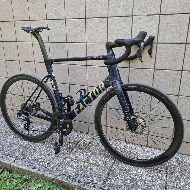 Used Factor Ostro Shimano Ultegra Di2 2022 Road & Gravel, Blue — image 1 of 3