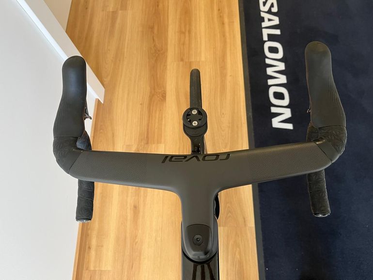 Used Specialized S-Works Tarmac SL7 - Shimano Dura-Ace Di2 2023 2023 Road & Gravel, Black — image 6 of 11