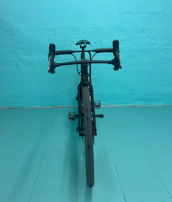 Used Canyon Grail CF SLX 9 eTap 2023 2023 Road & Gravel, Black — image 3 of 5