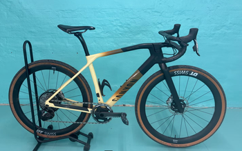 Used Canyon Grail CF SLX 9 eTap 2023 2023 Road & Gravel