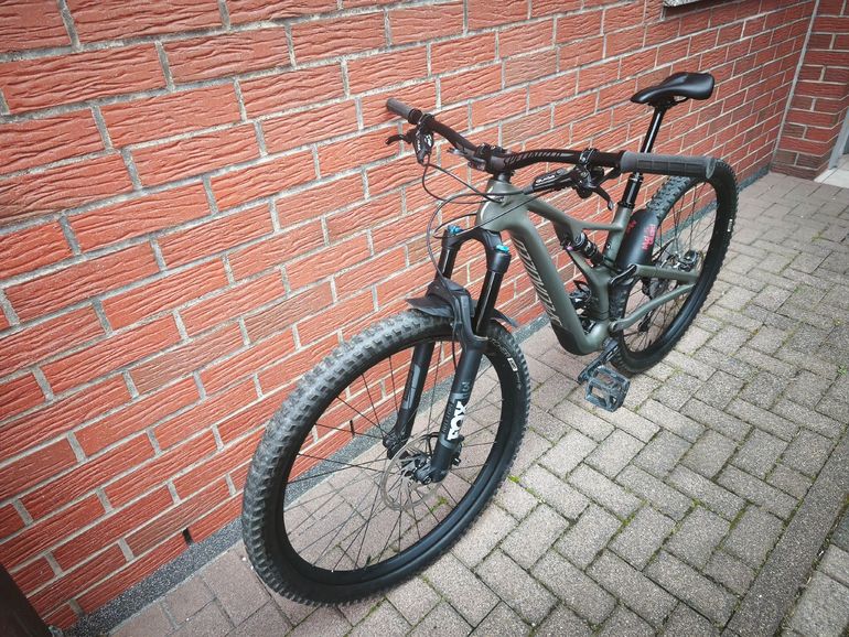 Used Specialized Men's Stumpjumper ST Comp Carbon 29 2019 2019 Mountainbike, Green — image 6 of 11
