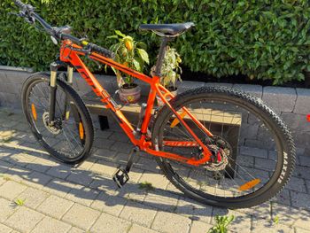 Used Giant Terrago Shimano SLX 2020 Mountainbike, Orange — image 2 of 5