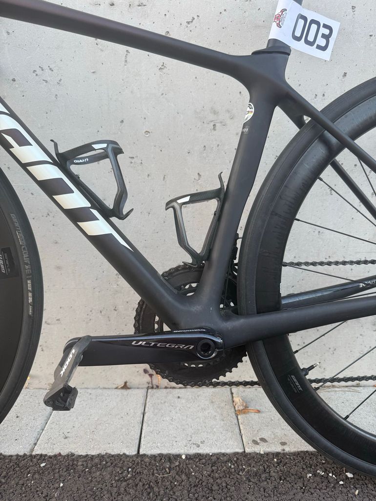 Used Giant TCR Advanced Pro 1 Disc 2021 2021 Road & Gravel — image 3 of 9