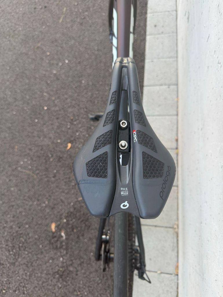 Used Giant TCR Advanced Pro 1 Disc 2021 2021 Road & Gravel — image 4 of 9