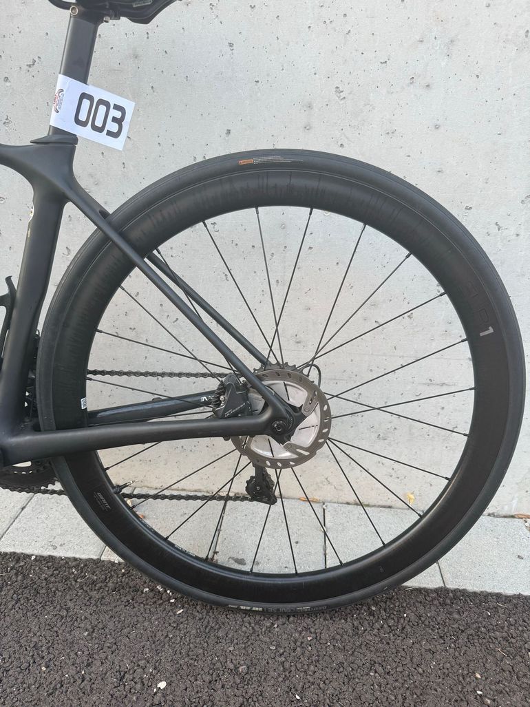 Used Giant TCR Advanced Pro 1 Disc 2021 2021 Road & Gravel — image 5 of 9