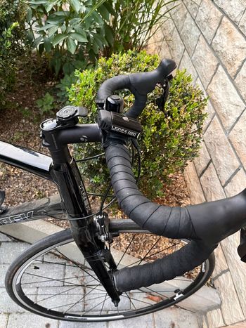 Used Trek Madone 2.1 H2 Compact 2014 2014 Road & Gravel, Black — image 3 of 6