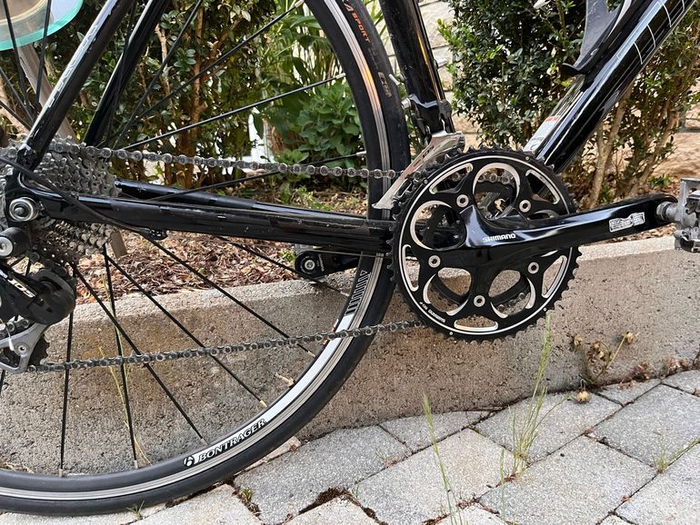Used Trek Madone 2.1 H2 Compact 2014 2014 Road & Gravel, Black — image 2 of 6