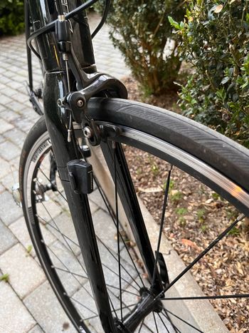 Used Trek Madone 2.1 H2 Compact 2014 2014 Road & Gravel, Black — image 4 of 6