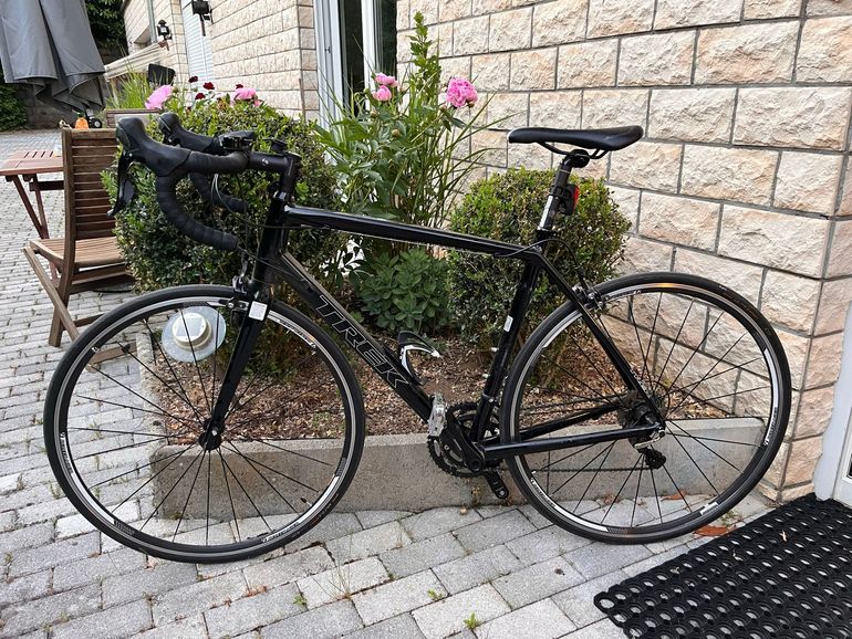 Used Trek Madone 2.1 H2 Compact 2014 2014 Road & Gravel, Black — image 1 of 6