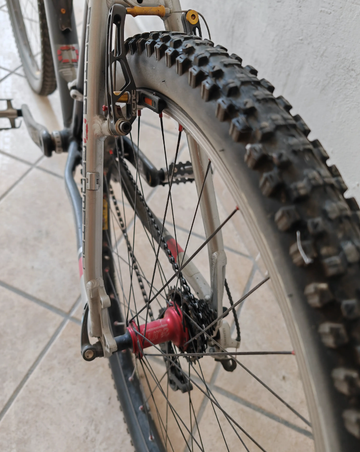 Used Axevo TEAM SL 2016 Mountainbike, White — image 8 of 8