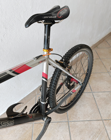 Used Axevo TEAM SL 2016 Mountainbike, White — image 4 of 8