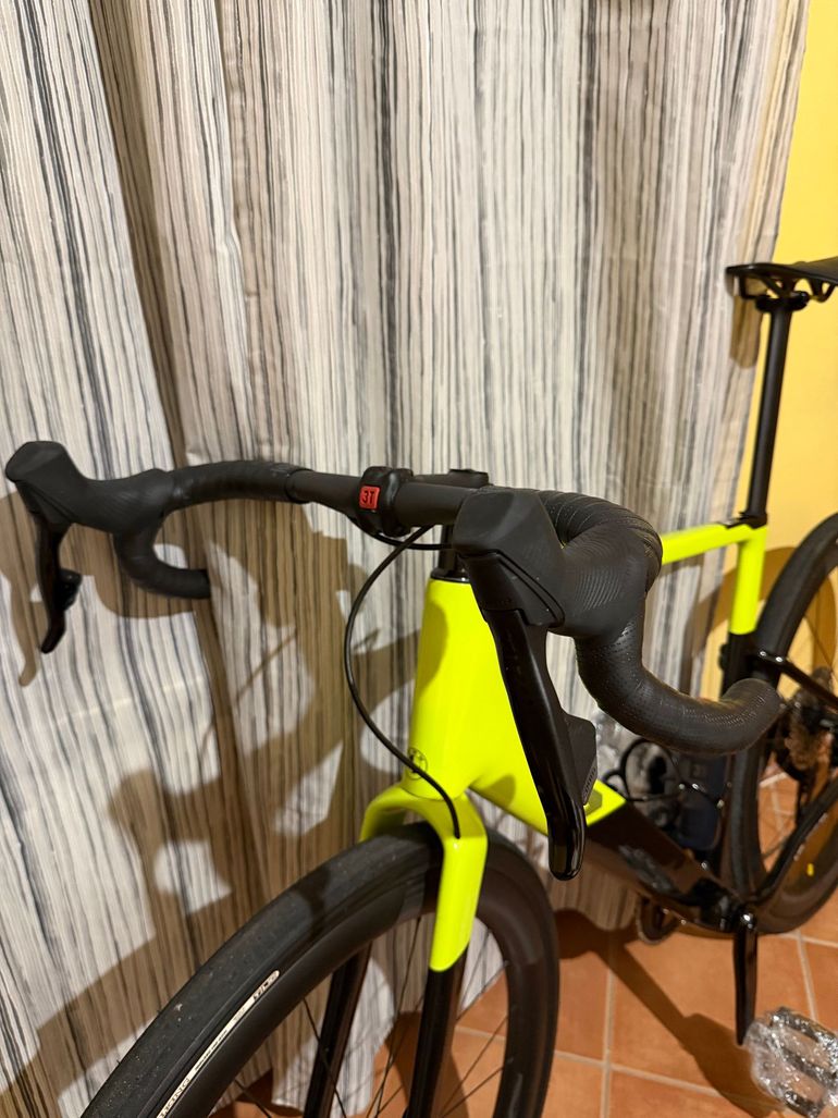 Used 3T BMW EXPLORO ROAD 2024 2024 Road & Gravel, Black — image 12 of 22