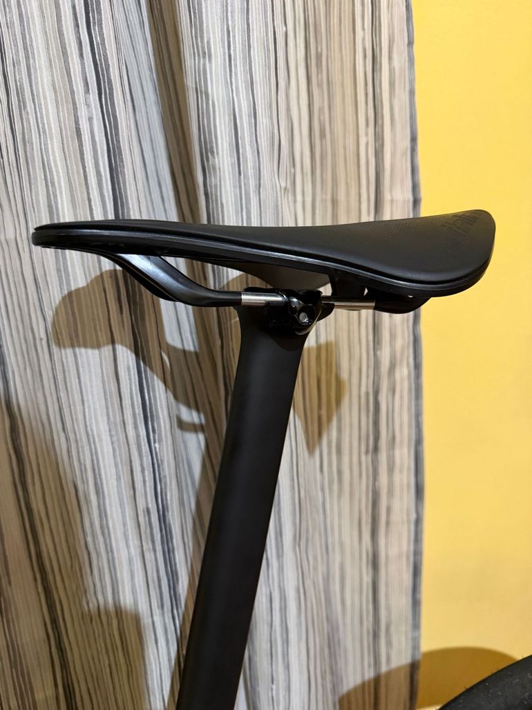 Used 3T BMW EXPLORO ROAD 2024 2024 Road & Gravel, Black — image 11 of 22