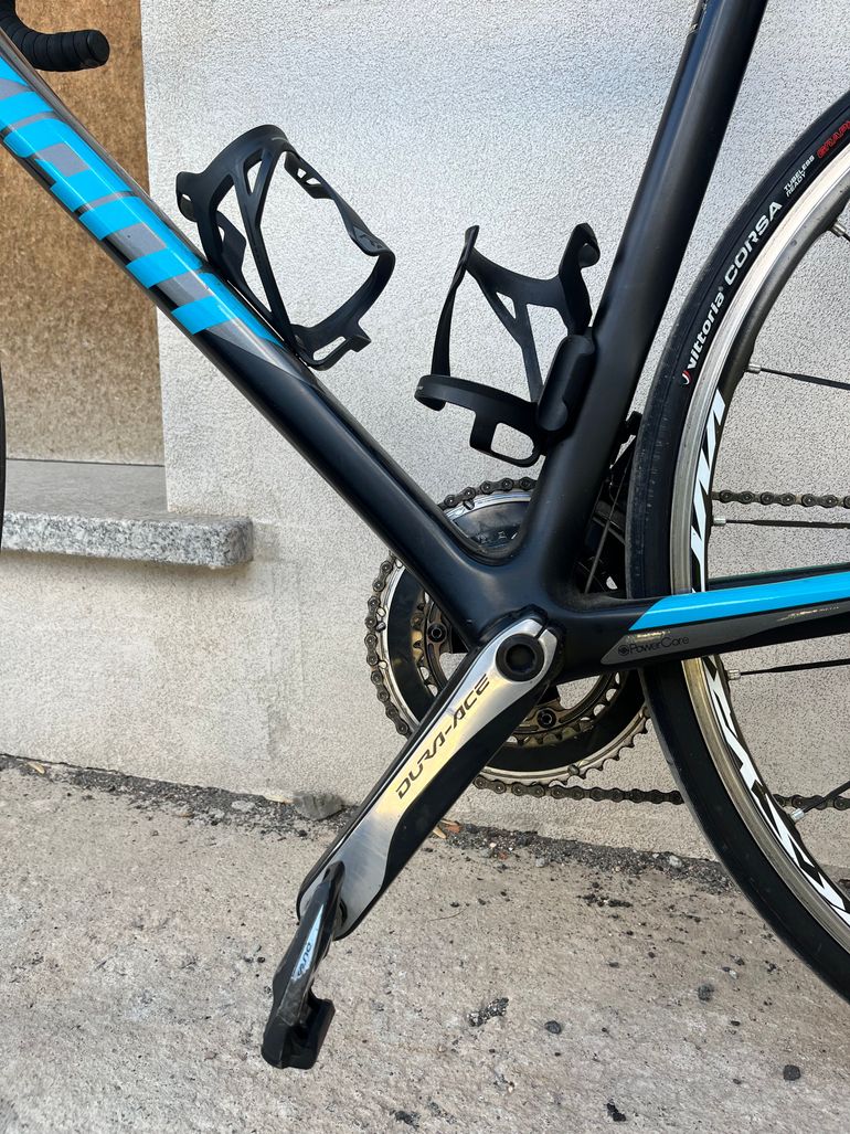 Used Giant TCR Advanced Pro 1 2016 2016 Road & Gravel, Black — image 4 of 9
