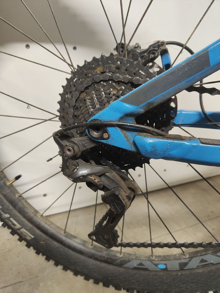 Used CUBE STEREO 140 HPC Race 27.5 2018 2018 Mountainbike — image 6 of 10