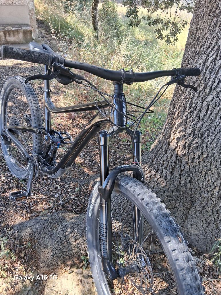 Used Giant Trance X 3 2023 2023 Mountainbike, Black, 27.5 — image 5 of 8