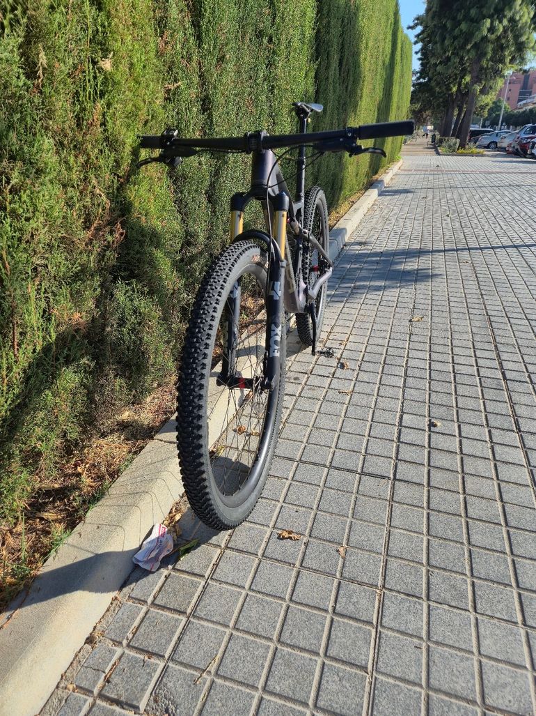 Used Orbea Oiz SRAM XX1 Eagle AXS 2025 Mountainbike, Purple — image 5 of 5