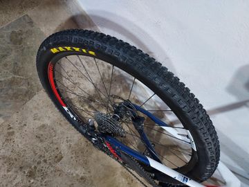 Używany Scott Sparta 710 2017 2017 Mountainbike — zdjęcie 6 z 9