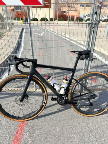 Used Specialized S-Works Tarmac SL8 - Shimano Dura-Ace Di2 2026 2026 Road & Gravel — image 2 of 3