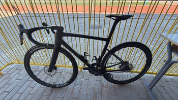 Used Specialized S-Works Tarmac SL8 - Shimano Dura-Ace Di2 2026 2026 Road & Gravel — image 3 of 3
