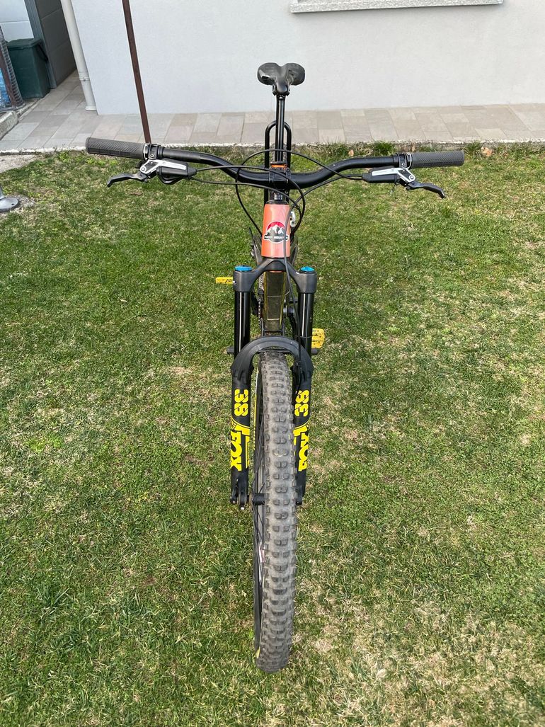Used Rocky Mountain Altitude Carbon 50 2022 2022 Mountainbike, Orange, 27.5, 29 — image 8 of 8