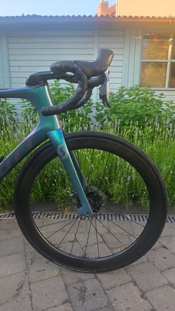 Used Scott Foil 10 2021 2021 Road & Gravel, Green — image 5 of 17