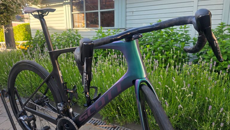 Used Scott Foil 10 2021 2021 Road & Gravel, Green — image 12 of 17